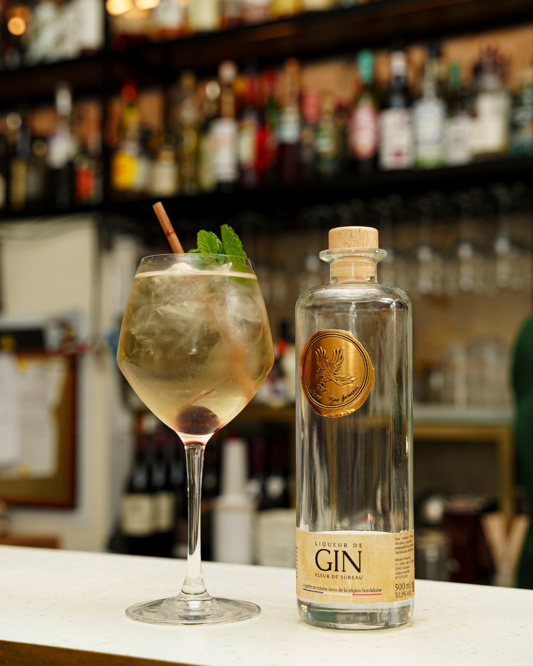 Gin Avem | Sylvia