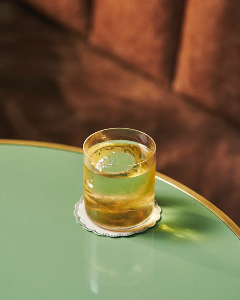Cocktail "Anne" with banana flavors based on Fine Ô Chartrons