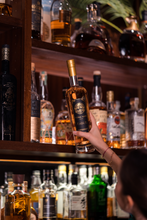 Charger l&#39;image dans la galerie, Vodka Nadé | Millésime 2021 | Vieillie en fût de Montagne-St-Emilion
