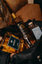 Charger l&#39;image dans la galerie, Vodka Nadé | Millésime 2021 | Vieillie en fût de Montagne-St-Emilion

